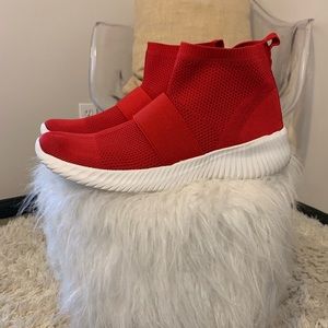 Laceless Tennis Shoes (RED)